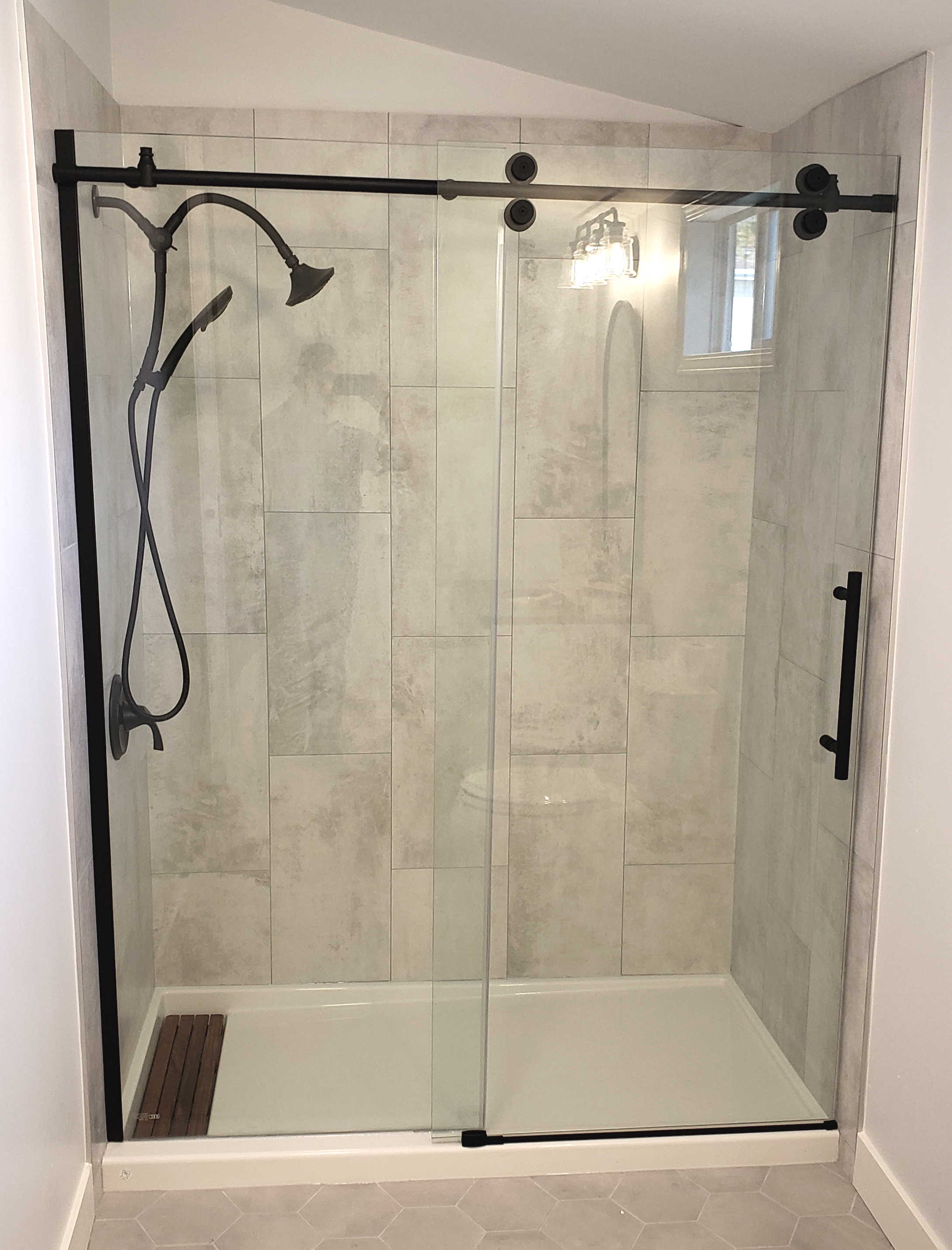 Sample renovation and repair work photo 12