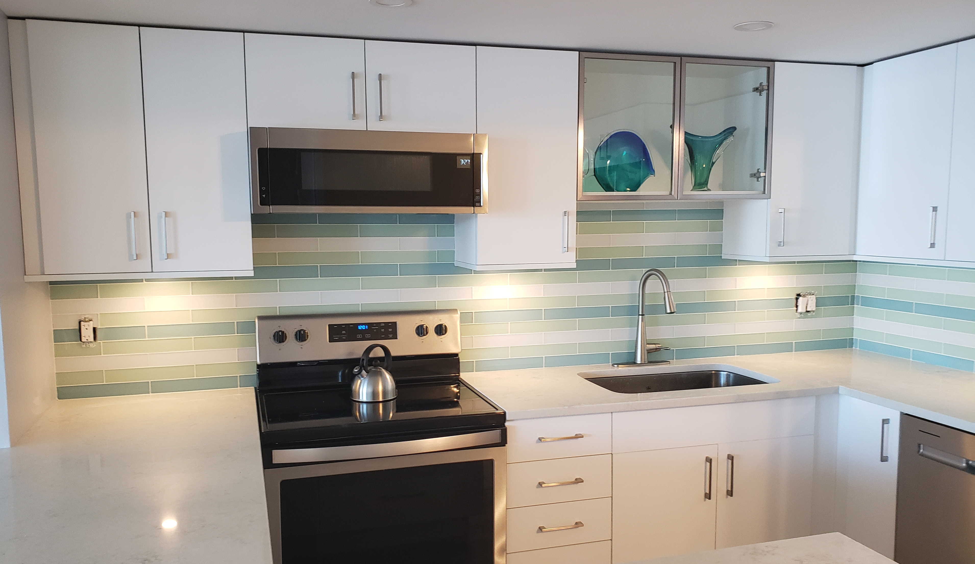 Sample renovation and repair work photo 22