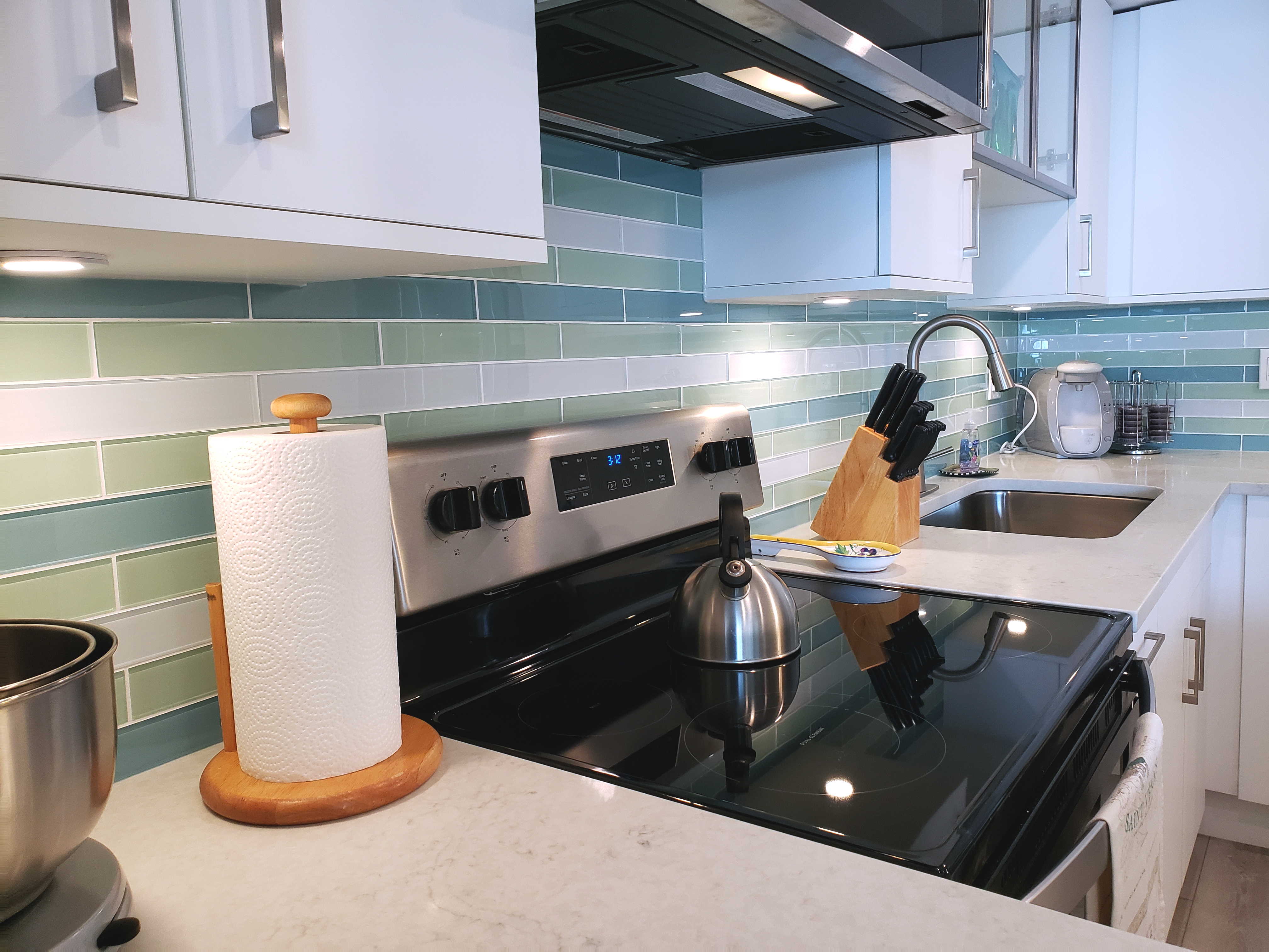 Sample renovation and repair work photo 23